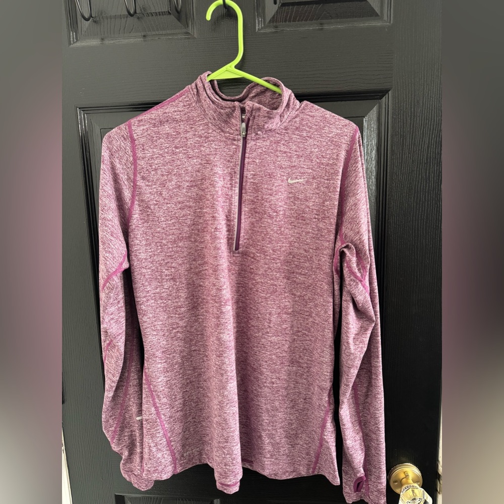 Nike Drifit, long sleeve half zip high neck in Womens Large.